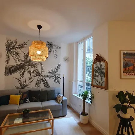 Apartman Gare Montparnasse, Center Paris, Close To Eiffel Tour Olympic Game Ticket , Front Metro